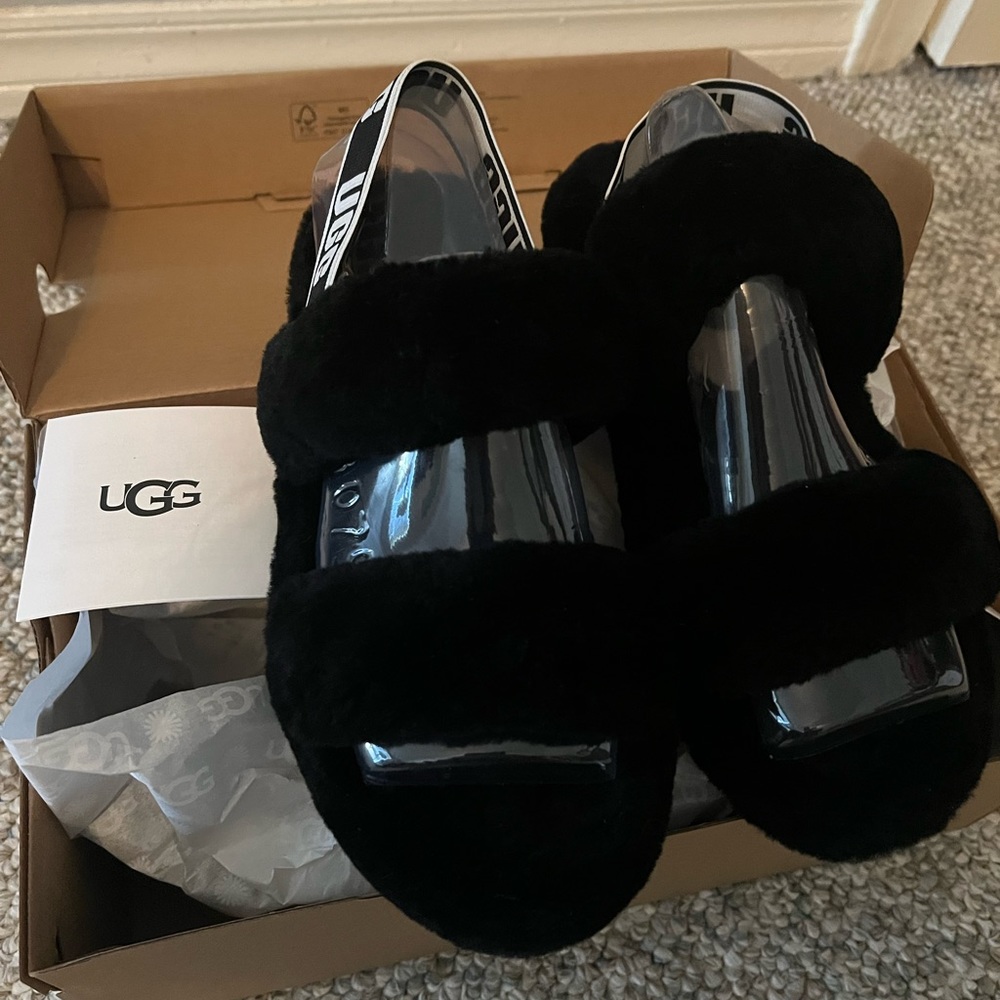 UGG’s Oh Yeah Slides